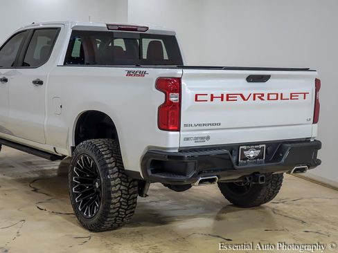 Used 2019 Chevrolet Silverado 1500 LT Trail Boss AWD/4WD image 9