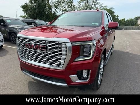 Used 2024 GMC Yukon Denali AWD/4WD image 2