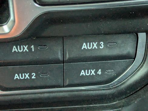 Used 2021 Jeep Wrangler Unlimited Rubicon AWD/4WD image 30