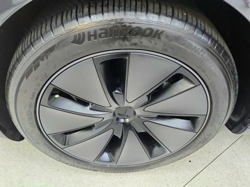 Used 2025 Tesla Model 3 Long Range image 59