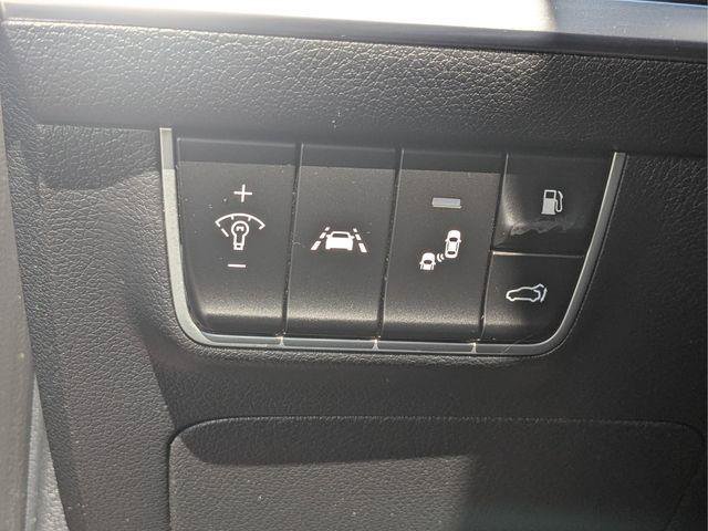 Used 2018 Kia Stinger GT2 AWD/4WD image 27