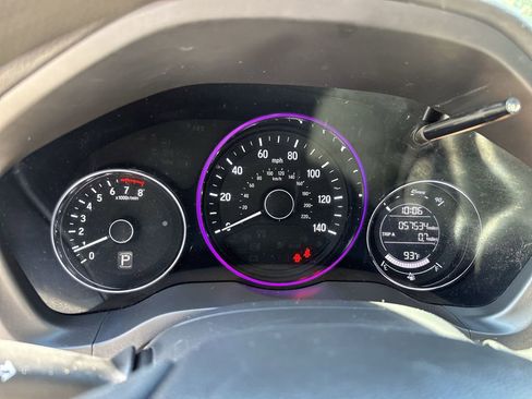 Used 2019 Honda HR-V LX image 48