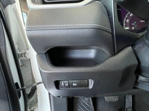 Used 2023 Toyota RAV4 LE FWD image 12