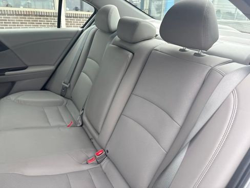 Used 2016 Honda Accord EX-L image 40