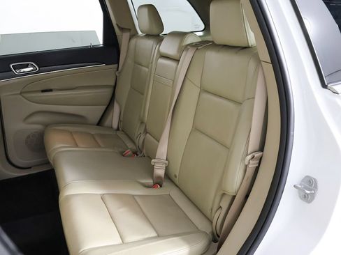 Used 2019 Jeep Grand Cherokee Limited AWD/4WD image 33