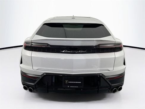 Used 2025 Lamborghini Urus SE image 6