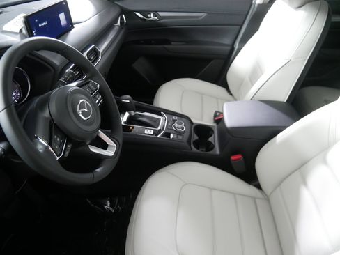 New 2025 MAZDA CX-5 AWD 2.5 S w/ Preferred Package image 4