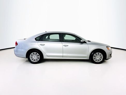 Used 2015 Volkswagen Passat 1.8T S FWD image 8