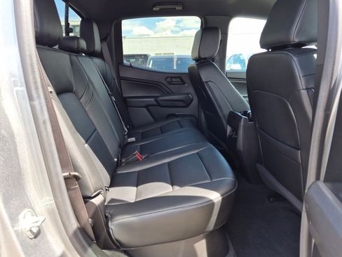 Used 2024 Chevrolet Colorado Trail Boss w/ Technology Package AWD/4WD image 32
