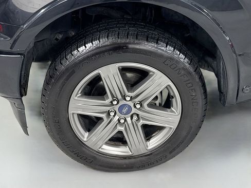 Used 2020 Ford F150 Lariat w/ Equipment Group 502A Luxury image 11