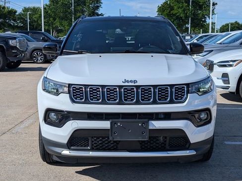 Used 2025 Jeep Compass Limited image 8