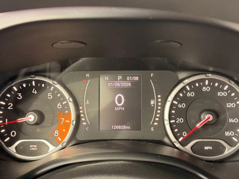 Used 2015 Jeep Renegade Sport w/ Power & Air Group image 5