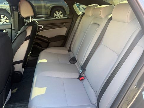 Used 2025 Honda Civic Sport image 14