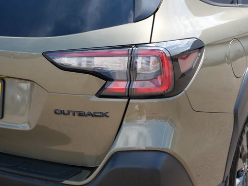 Used 2023 Subaru Outback Onyx Edition AWD/4WD image 17