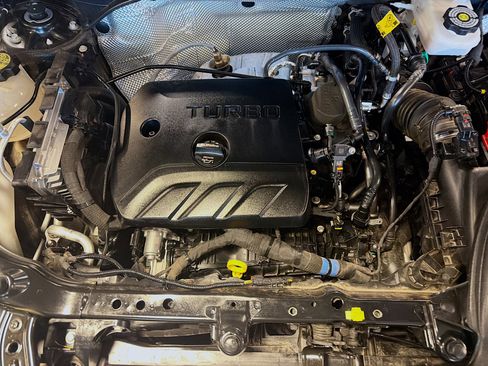 Used 2025 Buick Encore GX Preferred image 31