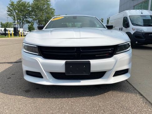 Used 2023 Dodge Charger SXT RWD image 2