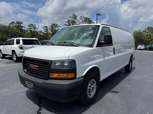 Used 2019 GMC Savana 2500 Extended w/ Driver Convenience Package RWD image 4