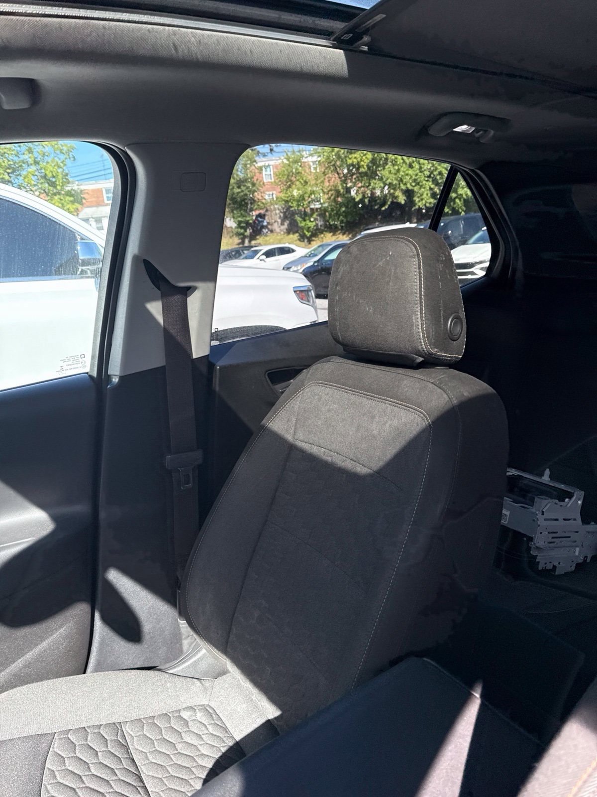 Used 2018 Chevrolet Equinox LT w/ Sun & Infotainment Package AWD/4WD image 7