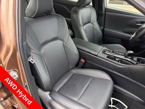 Used 2025 Toyota Crown Signia w/ Tow-Hitch Package (TMS) AWD/4WD image 11
