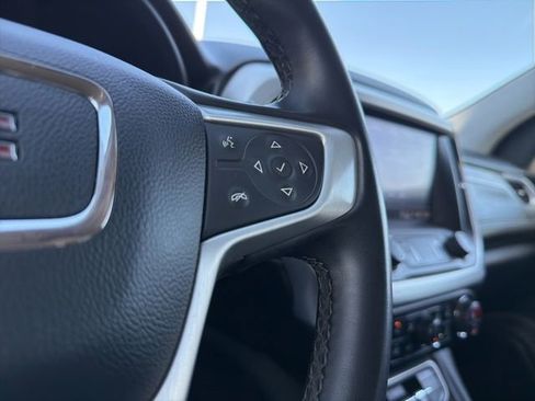 Used 2023 GMC Acadia SLT image 35