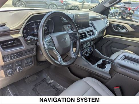 Used 2023 Chevrolet Suburban Z71 w/ Luxury Package AWD/4WD image 11