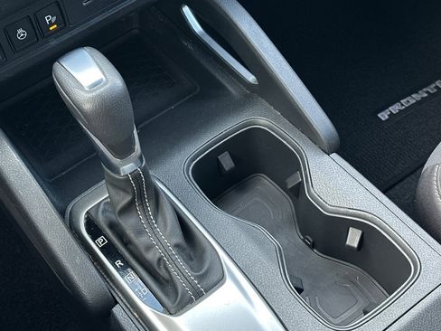 Used 2022 Nissan Frontier SV image 26