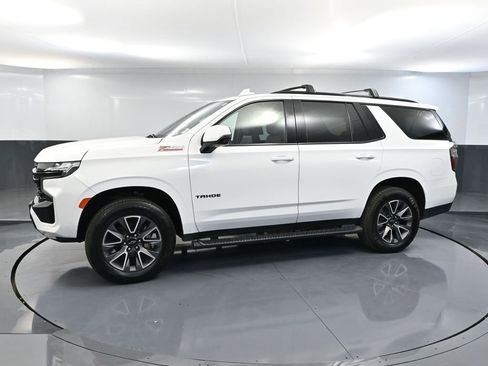 Used 2023 Chevrolet Tahoe Z71 w/ Luxury Package AWD/4WD image 12