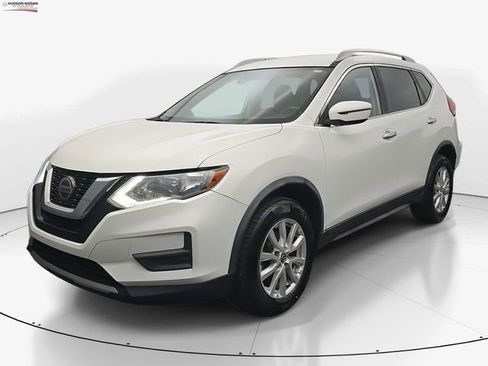 Used 2019 Nissan Rogue SV image 5