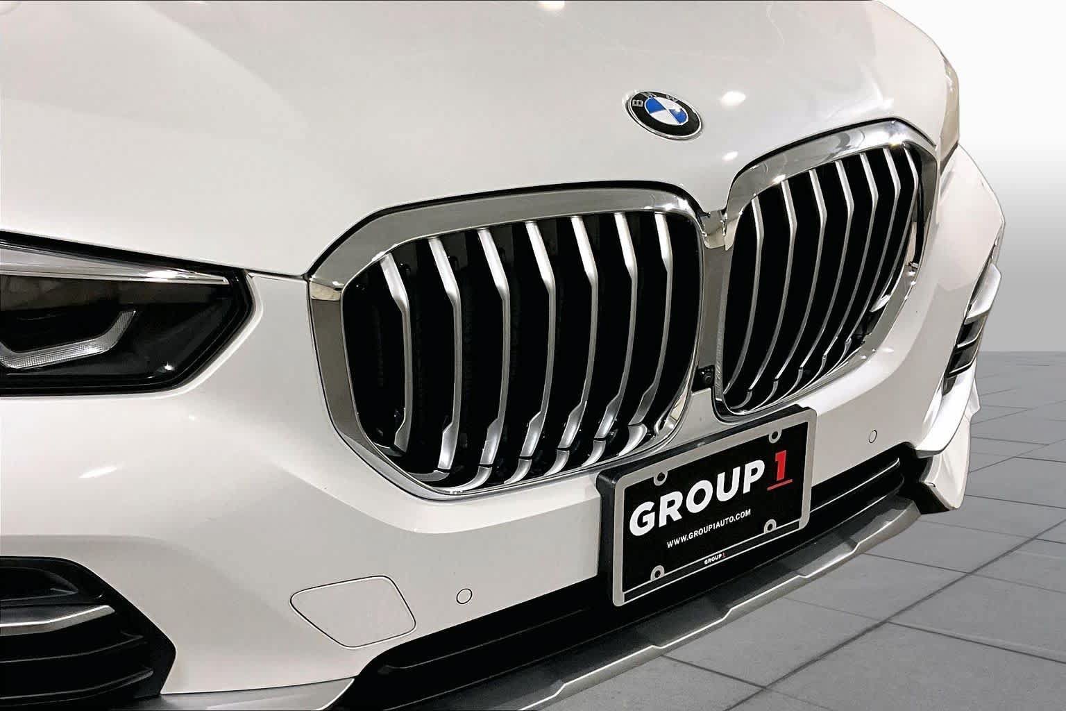 Used 2022 BMW X5 xDrive40i w/ Premium Package AWD/4WD image 31