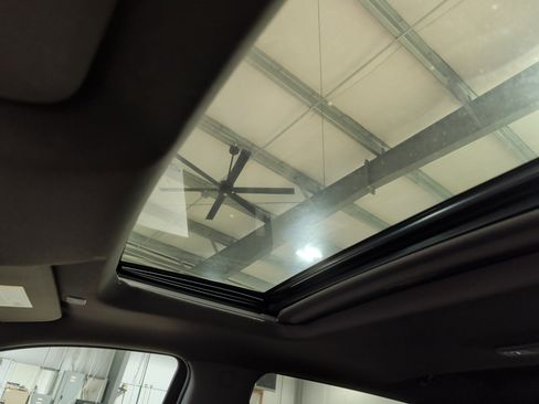 Used 2020 GMC Sierra 1500 SLT w/ SLT Premium Plus Package image 12