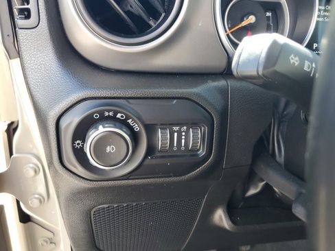 Certified 2022 Jeep Wrangler Unlimited Sport image 26