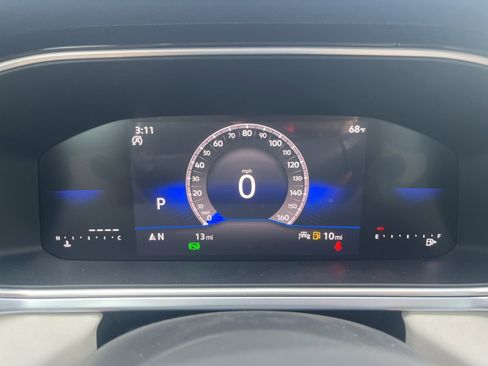 New 2026 Volkswagen Taos SE FWD image 13