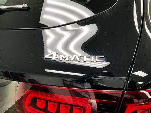 Certified 2022 Mercedes-Benz GLC 300 4MATIC image 10
