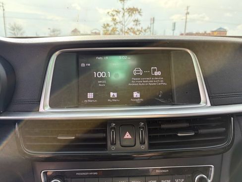 Used 2019 Kia Optima LX image 8