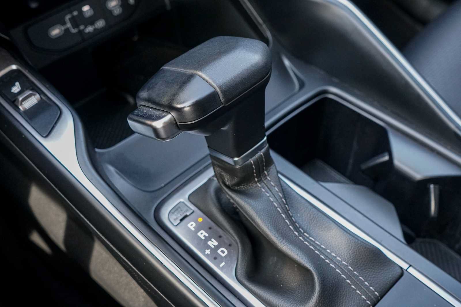 Certified 2025 Kia Sorento S FWD image 13