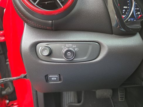 Certified 2023 Chevrolet Blazer RS w/ Driver Confidence II Package image 32