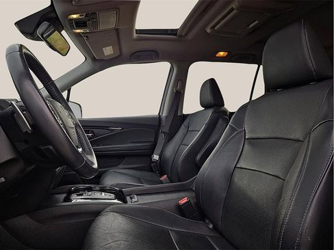 Used 2017 Honda Pilot Elite image 14