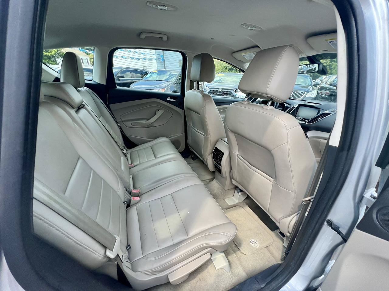 Used 2015 Ford C-MAX Energi SEL w/ Equipment Group 302A FWD image 10