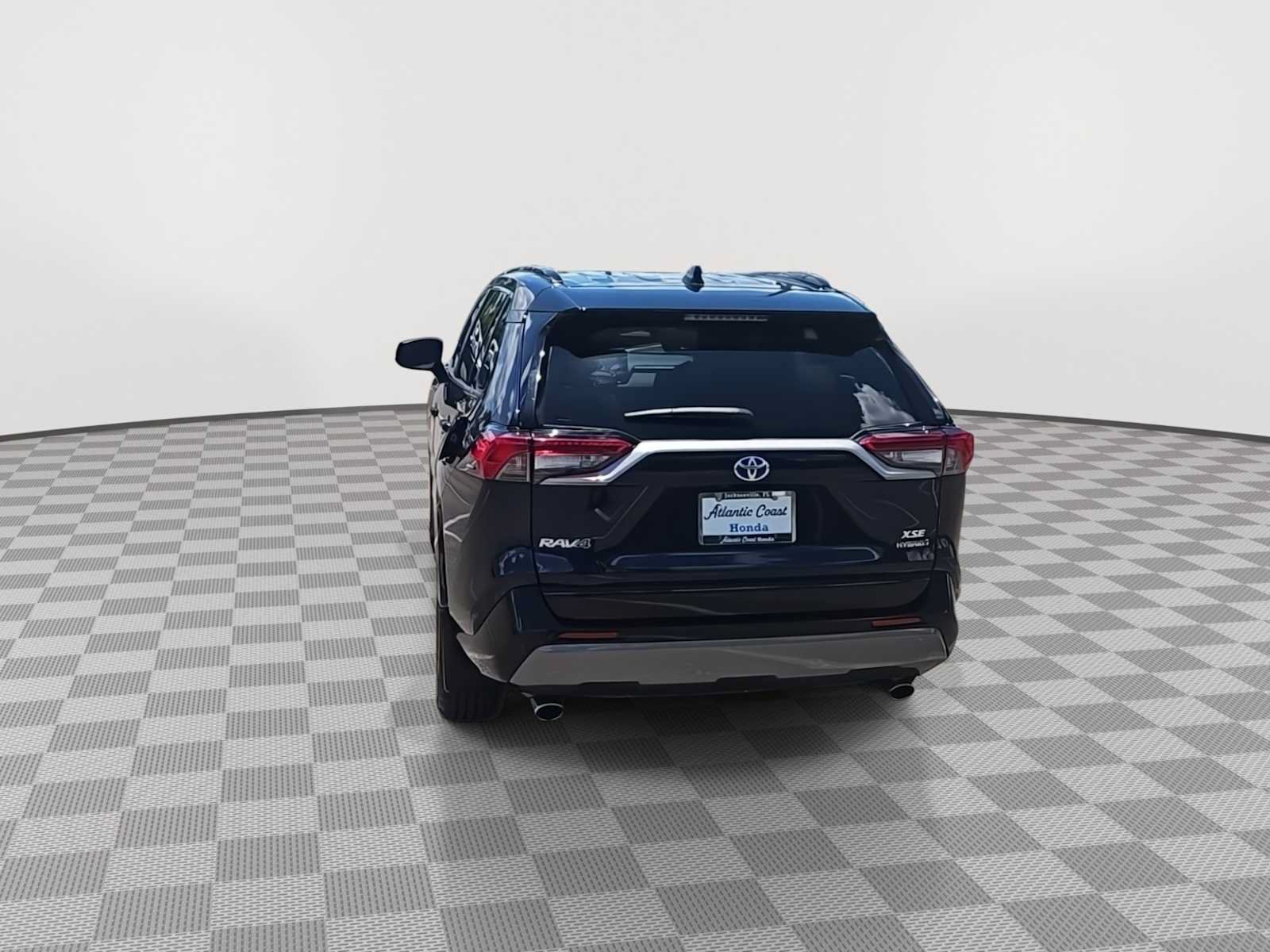Used 2021 Toyota RAV4 XSE w/ Protection Package (TMS) AWD/4WD image 7
