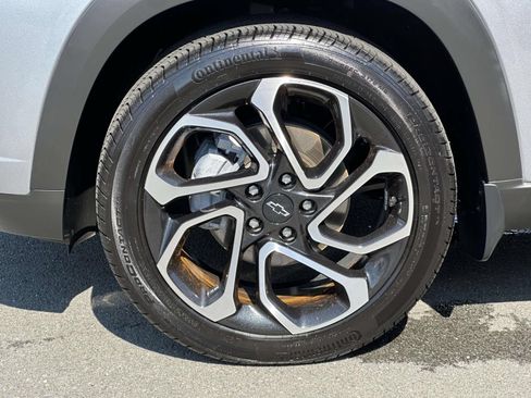 Used 2025 Chevrolet Trax RS w/ Driver Confidence Package FWD image 7