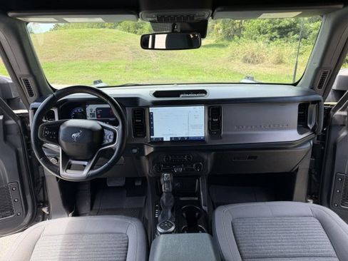 Used 2022 Ford Bronco Outer Banks AWD/4WD image 16