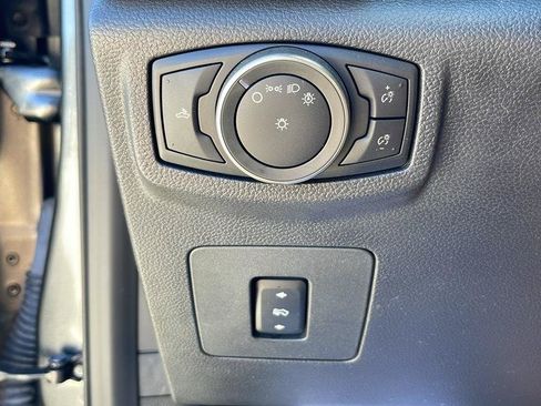 Used 2017 Ford F150 Raptor w/ Equipment Group 802A Luxury AWD/4WD image 33