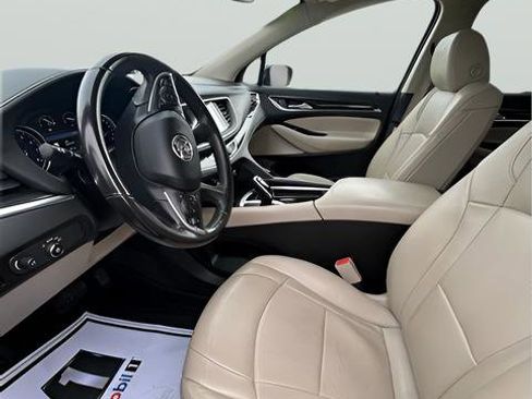 Used 2020 Buick Enclave Essence w/ Sun And Navigation Package image 11