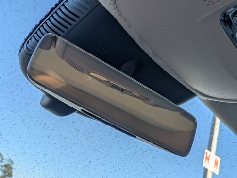 Certified 2025 Mercedes-Benz GLA 250 image 27