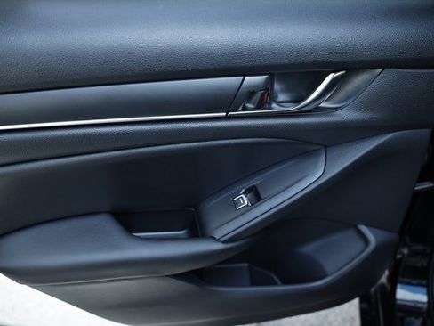 Used 2019 Honda Accord Sport image 22