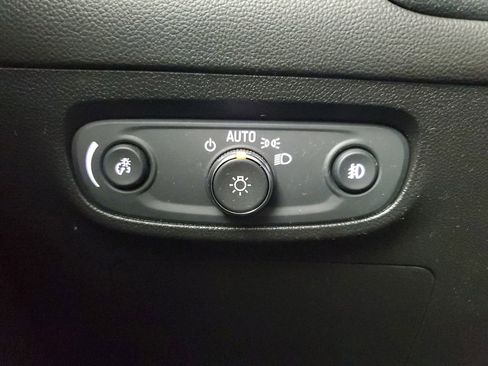 Used 2022 Buick Encore GX Preferred w/ Sport Touring Package image 33