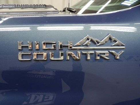 Used 2024 Chevrolet Silverado 2500 High Country image 48