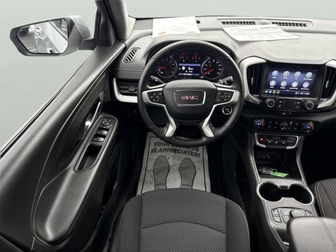 Used 2022 GMC Terrain SLE w/ Driver Convenience Package image 16