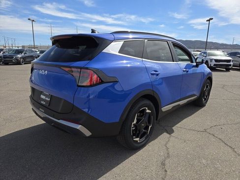 New 2026 Kia Sportage EX FWD image 3
