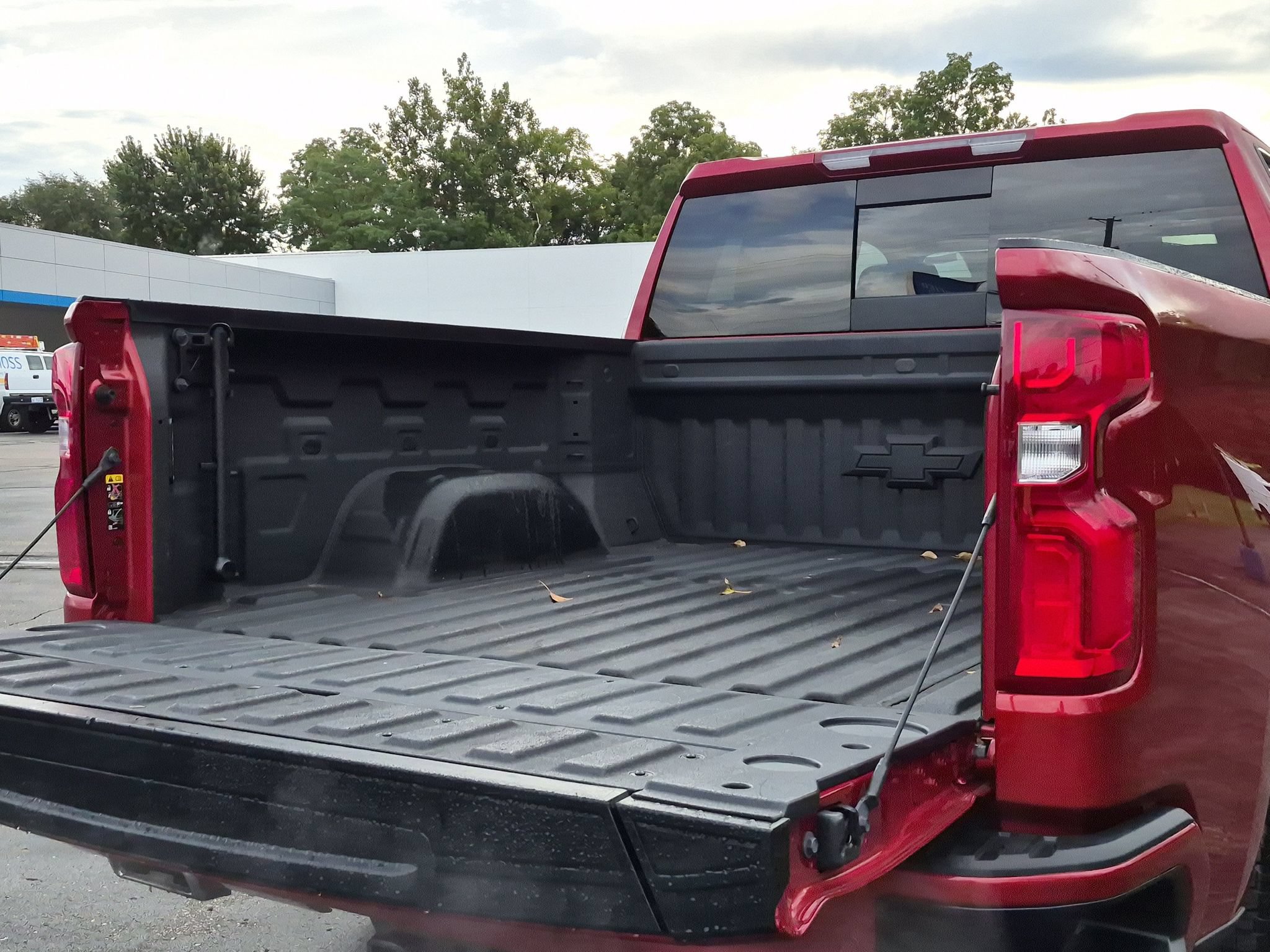Used 2025 Chevrolet Silverado 1500 RST w/ RST All Star Premium Package AWD/4WD image 9